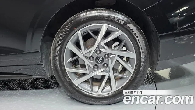 Hyundai Grandeur GN7 — Фото автомобиля 6