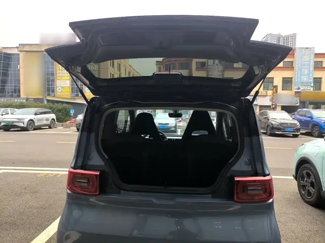Wuling Hongguang Mini EV — Фото автомобиля 18