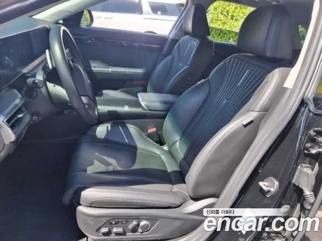 Hyundai Grandeur GN7 — Фото автомобиля 6