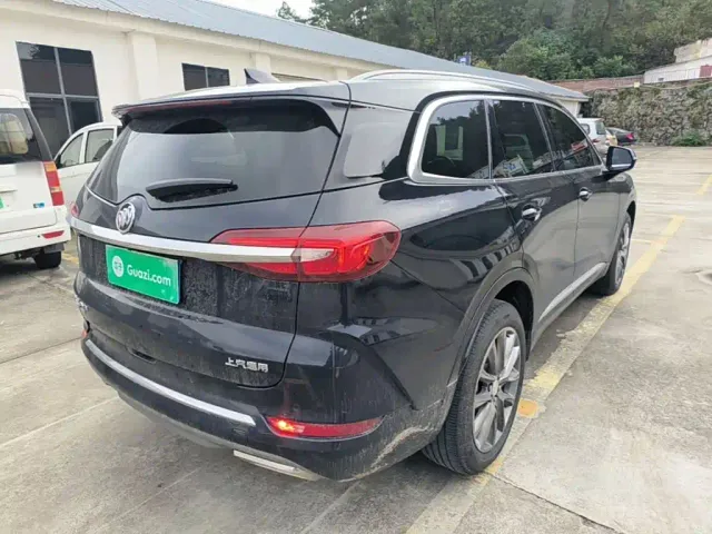 Buick Enclave — Фото автомобиля 6