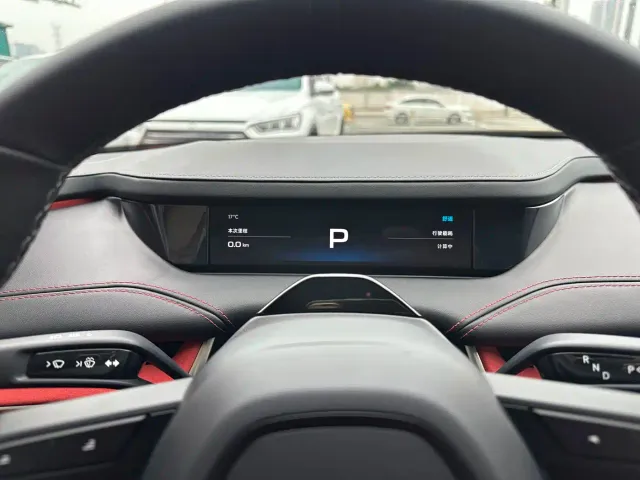 Xiaomi SU7 — Фото автомобиля 25