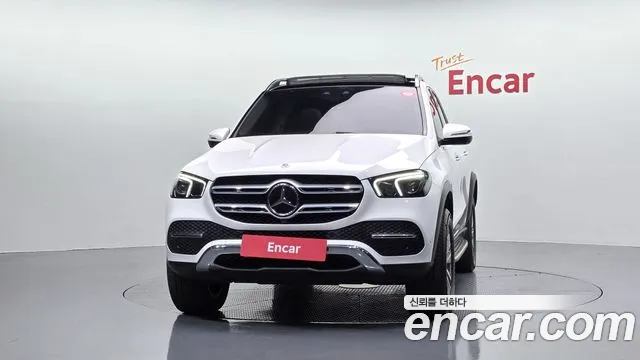Mercedes-Benz GLE-Class — Фото автомобиля 3