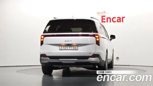 Kia Carnival 4th Gen — Фото автомобиля 4