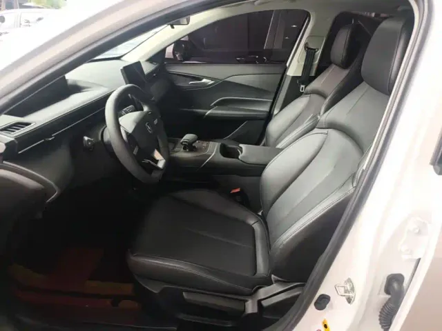 Changan Eado — Фото автомобиля 14