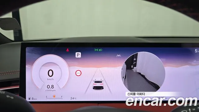 Genesis GV70 — Фото автомобиля 11