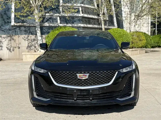 Cadillac CT5 — Фото автомобиля 9