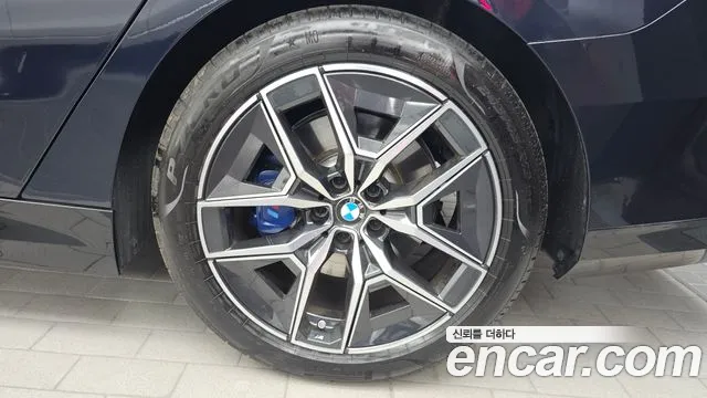 BMW 5-Series — Фото автомобиля 2