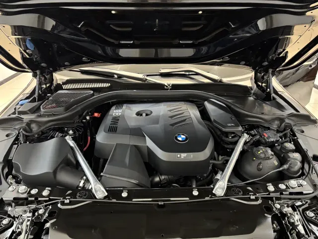 BMW 5 Series — Фото автомобиля 23