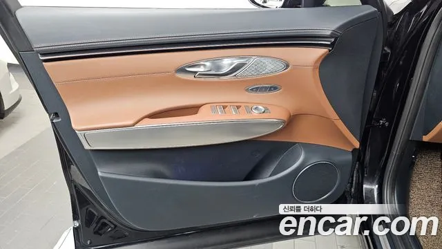 Genesis GV70 2.5T Бензин AWD — Фото автомобиля 22