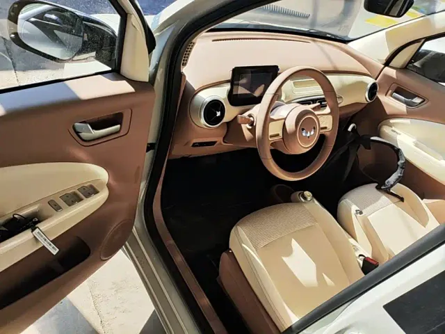 Wuling Hongguang Mini EV — Фото автомобиля 15