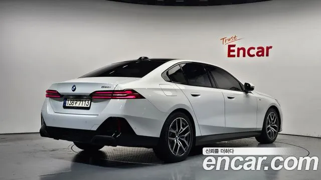 BMW 5 Series G60 — Фото автомобиля 2