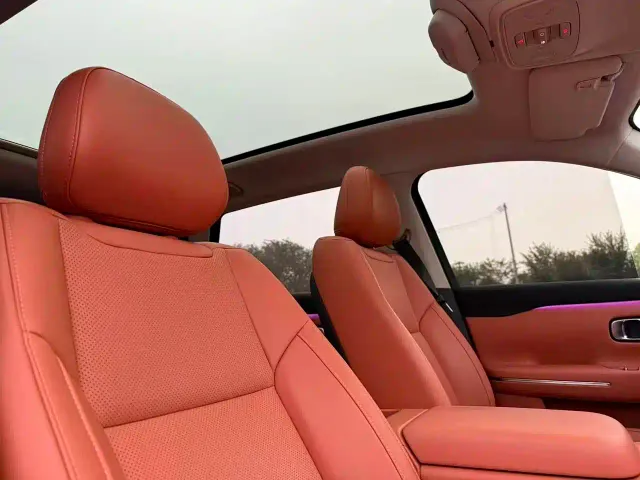 Leapmotor C10 — Фото автомобиля 10