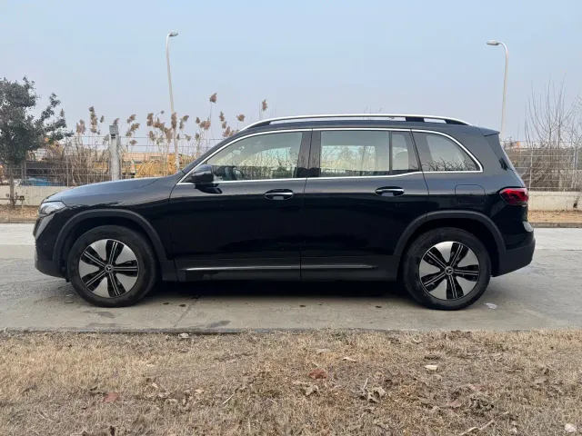 Mercedes-Benz EQB — Фото автомобиля 4