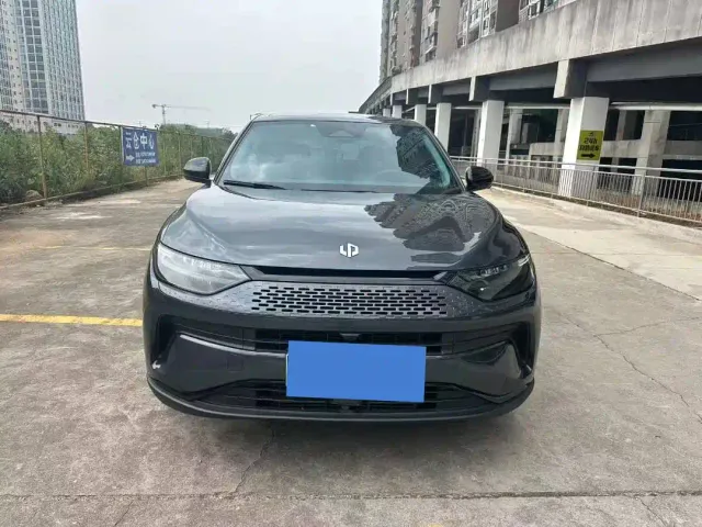 Leapmotor C11 — Фото автомобиля 2