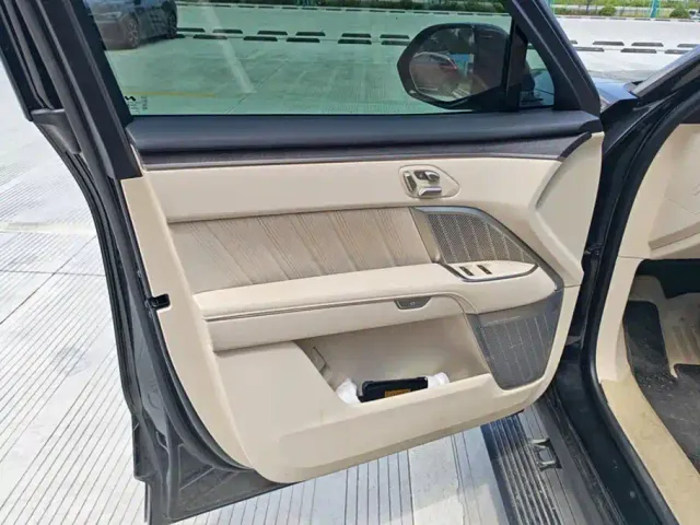Onvo L90 — Фото автомобиля 7