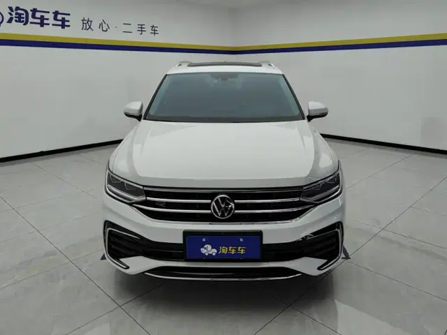 Volkswagen Tiguan L — Фото автомобиля 2