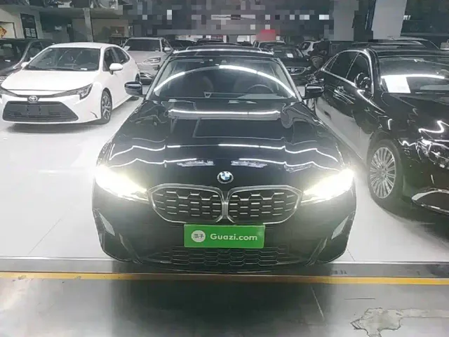 BMW 3 Series — Фото автомобиля 2