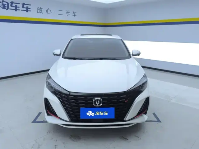 Changan Eado — Фото автомобиля 2
