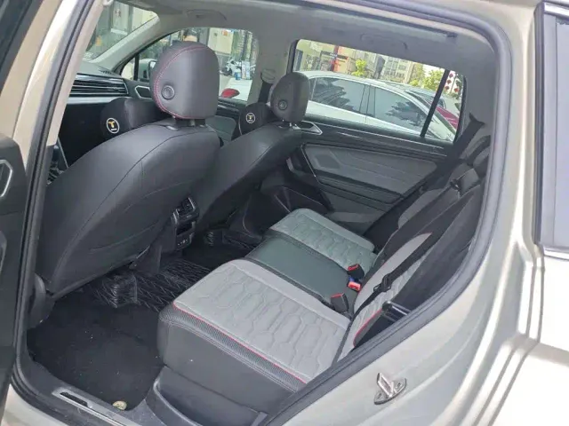 Volkswagen Tiguan L — Фото автомобиля 6