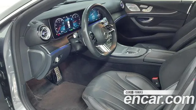 Mercedes-Benz CLS-Class — Фото автомобиля 14