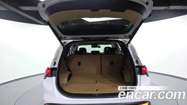 Hyundai Santafe Новый Santa Fe Бензин 2.5T 2WD — Фото автомобиля 29
