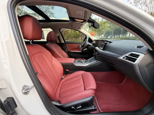 BMW 3 Series — Фото автомобиля 17