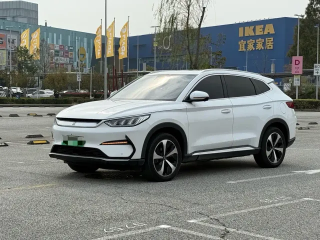 Фотография автомобиля — BYD Song PLUS