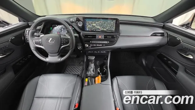 Lexus ES 7th Gen — Фото автомобиля 10