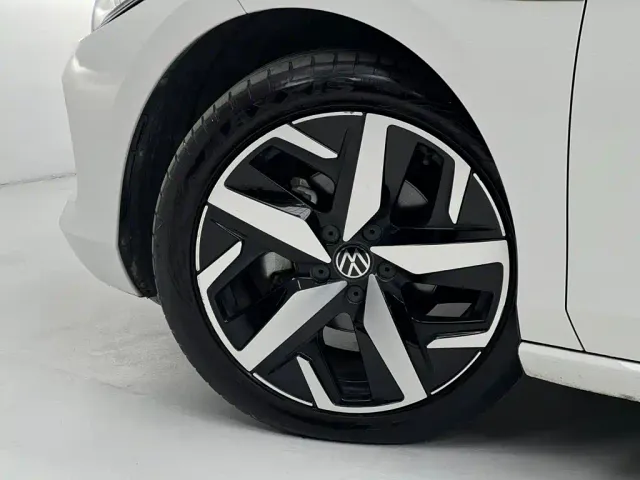 Volkswagen Lamando — Фото автомобиля 21