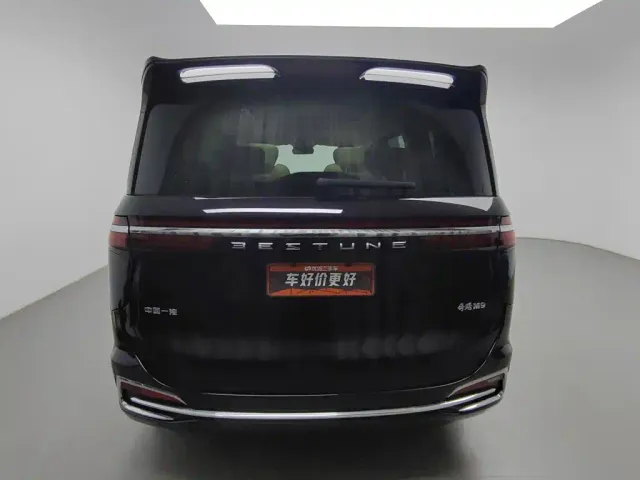 Bestune Besturn M9 — Фото автомобиля 4