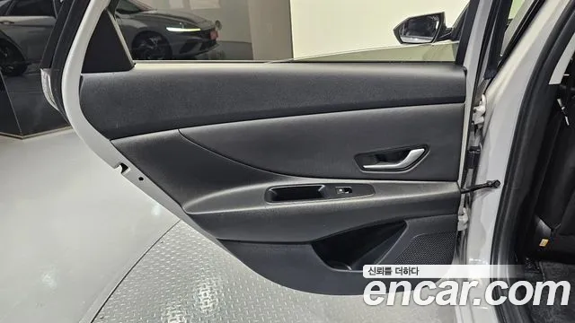 Hyundai AVANTE Новый Avante (CN7) — Фото автомобиля 25
