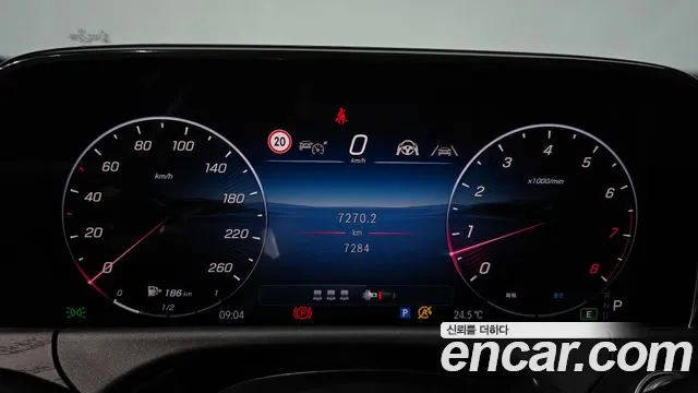 Mercedes-Benz E-Class — Фото автомобиля 2