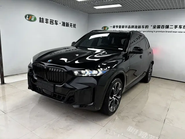 Фотография автомобиля — BMW X5