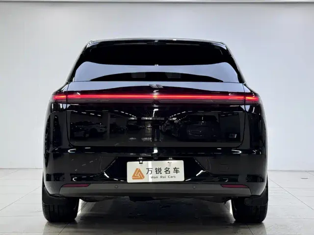Li Auto L7 — Фото автомобиля 4
