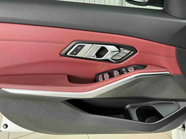 BMW 3 Series — Фото автомобиля 8