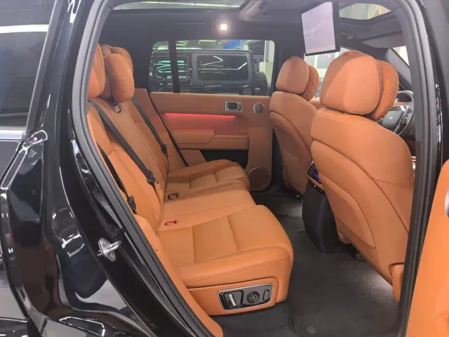 Li Auto L7 — Фото автомобиля 19