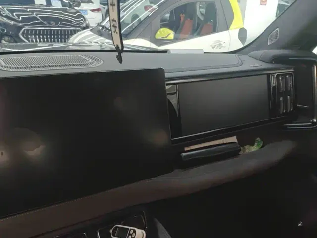 BYD FangChengBao Leopard 5 — Фото автомобиля 9