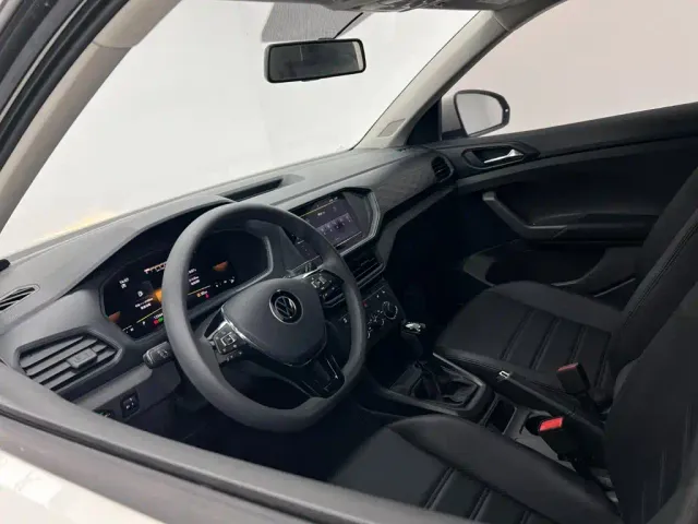 Volkswagen T-Cross — Фото автомобиля 11