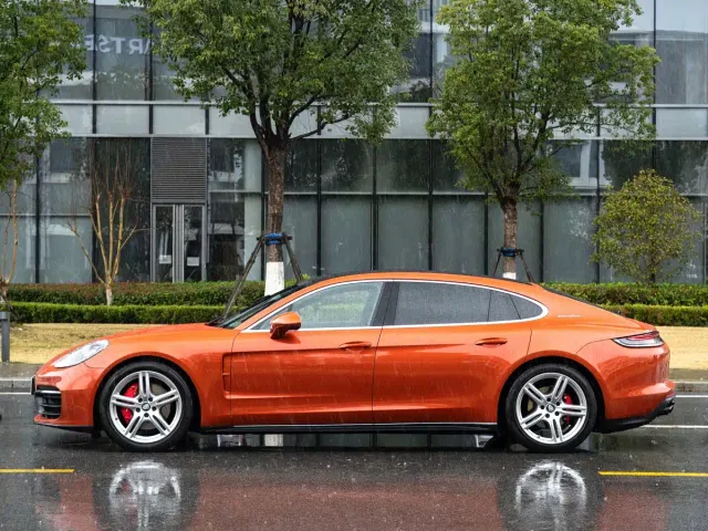 Porsche Panamera — Фото автомобиля 6