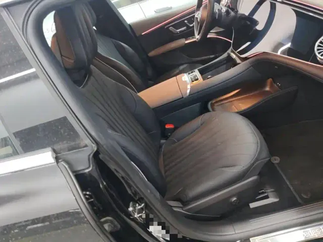Mercedes-Benz EQS — Фото автомобиля 18