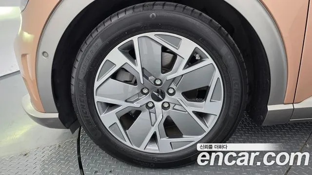 Genesis GV60 — Фото автомобиля 5