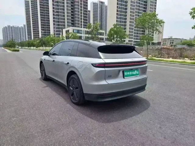 Li Auto i6 — Фото автомобиля 7