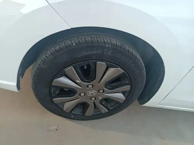 Honda Fit — Фото автомобиля 22