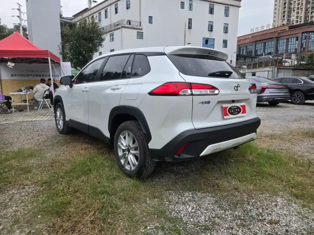 Toyota Corolla Cross — Фото автомобиля 6