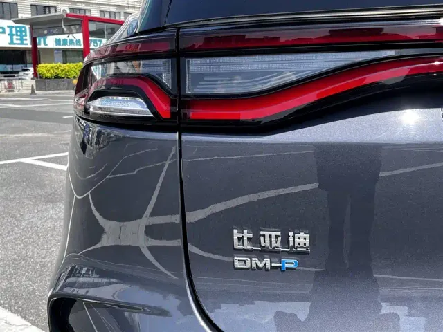 BYD Tang — Фото автомобиля 24