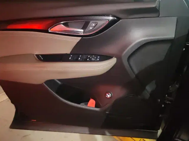 Buick Envision Plus 2022 Enclave Plus 652T 5-Seater Luxury — Фото автомобиля 7