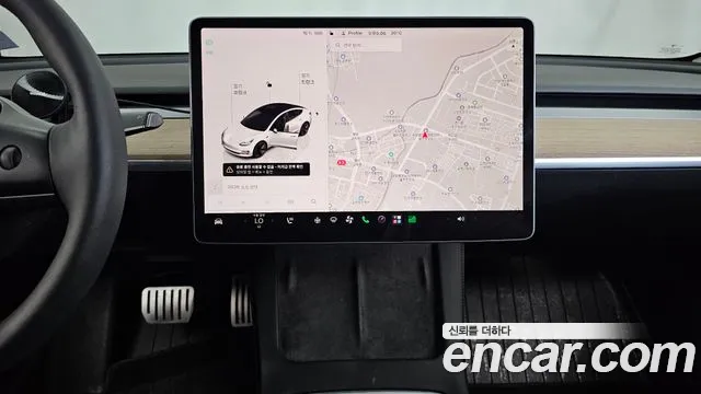 Tesla Model 3 — Фото автомобиля 14