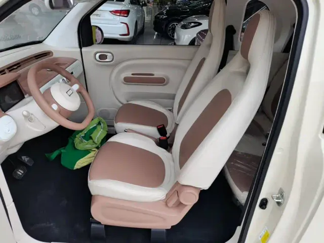 Besturn Bestune Pony 2026 222km Shining Horse — Фото автомобиля 14
