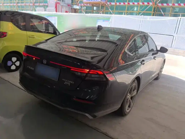 Honda Accord — Фото автомобиля 6