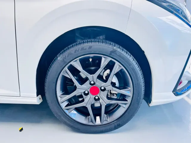 Dongfeng Yixuan — Фото автомобиля 4